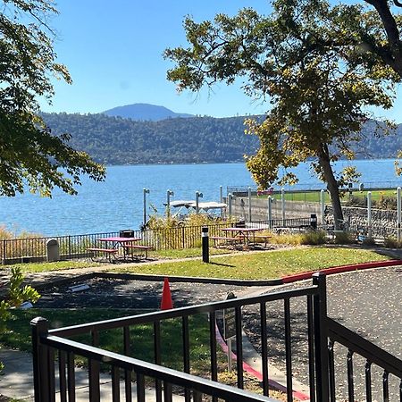 Clear Lake Cottages & Marina Клірлейк Екстер'єр фото